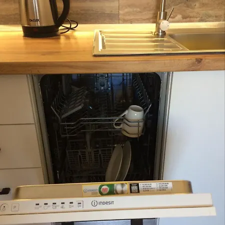 شقة Mari